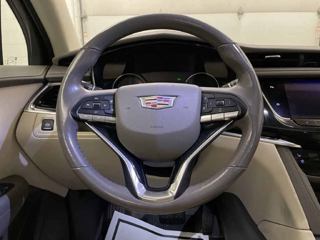Used 2020 Cadillac XT6 Premium Luxury AWD/4WD image 5