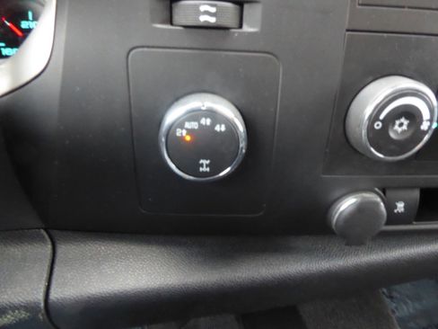 Used 2010 Chevrolet Silverado 1500 LT w/ Power Pack Plus image 12