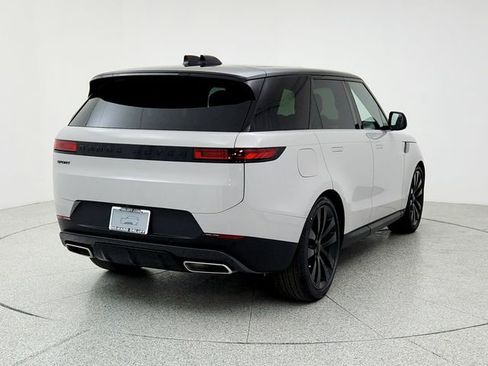 New 2026 Land Rover Range Rover Sport SE image 5