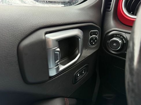 Used 2020 Jeep Wrangler Unlimited Rubicon w/ LED Lighting Group image 12