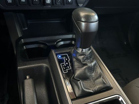 Certified 2018 Toyota Tacoma TRD Sport image 24