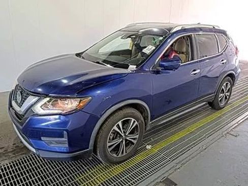 Used 2020 Nissan Rogue SV w/ Premium Package FWD image 1