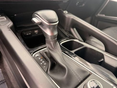 Certified 2024 Kia Telluride S w/ S Sunroof Package FWD image 19