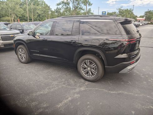 New 2026 Chevrolet Traverse LT w/ Driver Confidence Package image 6