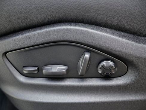 Certified 2026 Porsche Cayenne E-Hybrid image 26