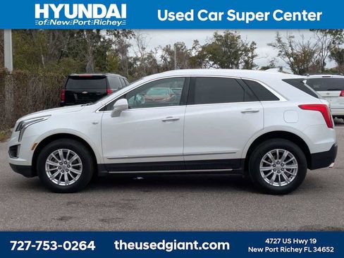 Used 2018 Cadillac XT5 FWD w/ LPO, Wheel Lock Package image 2