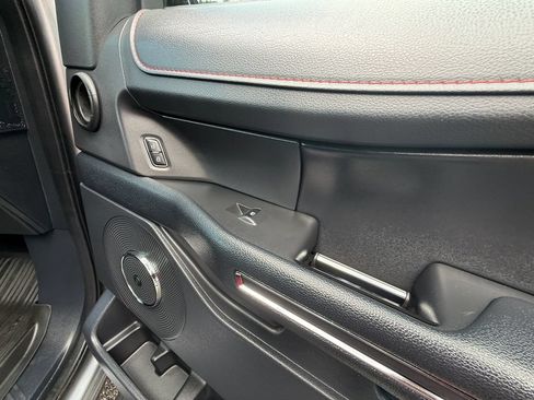 Used 2024 Ford Expedition Limited AWD/4WD image 43