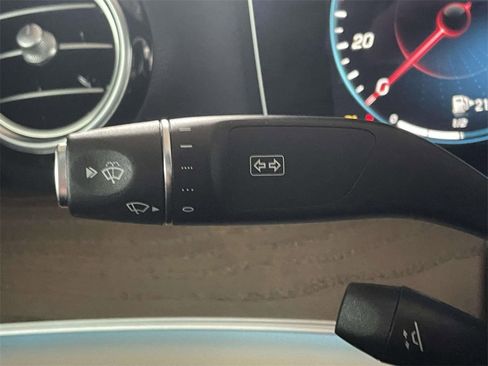 Used 2022 Mercedes-Benz E 350 Sedan image 22