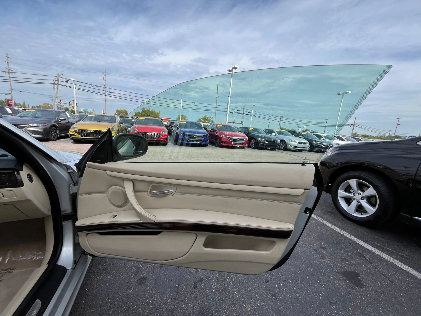 Used 2013 BMW 328i Convertible w/ M Sport Pkg RWD image 42