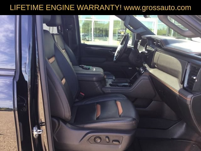 Used 2025 GMC Sierra 3500 AT4 w/ AT4 Premium Plus Package AWD/4WD image 16