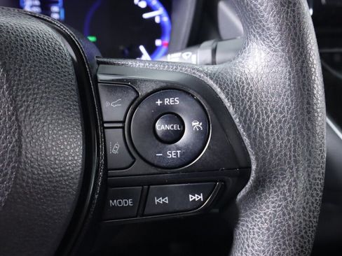 Used 2021 Toyota Corolla LE FWD image 13
