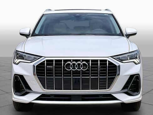 Used 2024 Audi Q3 2.0T Premium Plus w/ Premium Plus Package AWD/4WD image 4