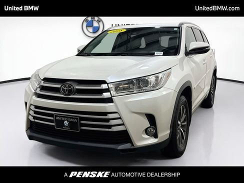 Used 2018 Toyota Highlander XLE w/ Protection Package #3 AWD/4WD image 1