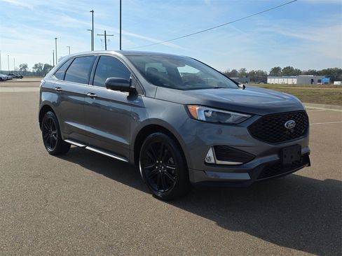 Used 2022 Ford Edge ST-Line image 2