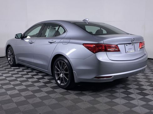 Used 2018 Acura TLX FWD image 18