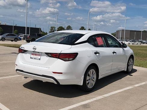 Certified 2025 Nissan Sentra S FWD image 5