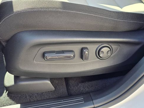 Used 2024 Honda CR-V EX image 14