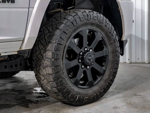 Used 2020 RAM 2500 Laramie w/ Night Edition image 65