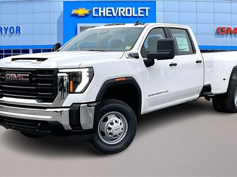 New 2026 GMC Sierra 3500 Pro image 2