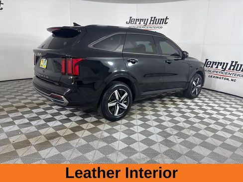 Used 2022 Kia Sorento S image 5