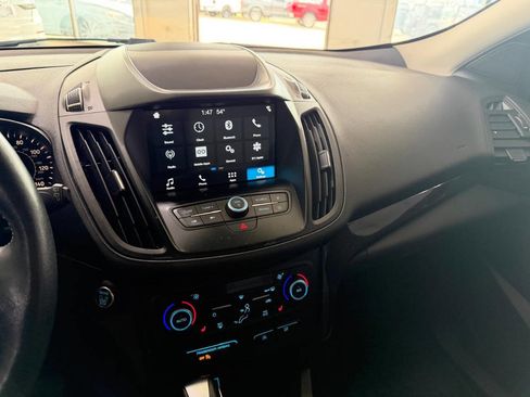 Used 2019 Ford Escape SE image 23