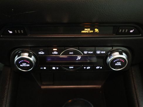 Used 2017 MAZDA CX-5 Touring w/ Preferred Equipment Package FWD image 26