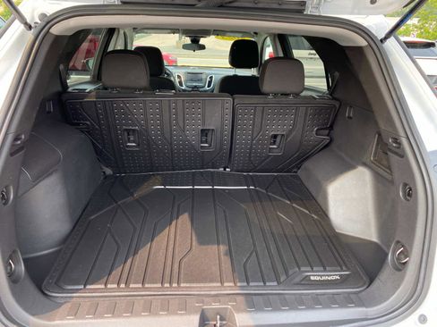 Used 2023 Chevrolet Equinox LT w/ LPO, Floor Liner Package image 5
