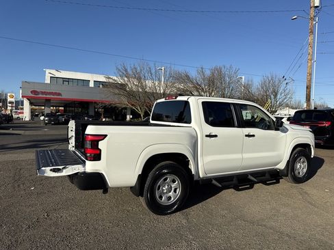 Used 2022 Nissan Frontier S w/ Technology Package image 8