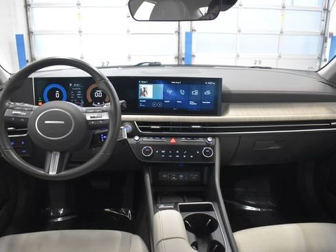 Used 2025 Hyundai Sonata SEL FWD image 5