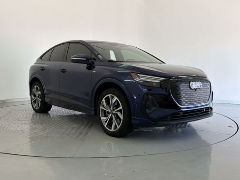 Used 2023 Audi Q4 e-tron Prestige w/ Black Optic Package AWD/4WD image 7