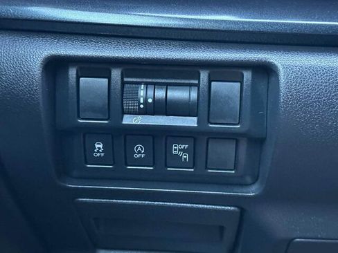 Used 2021 Subaru Crosstrek 2.5i Sport w/ Moonroof Package image 30