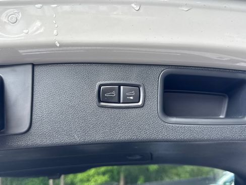 Used 2021 Porsche Macan S AWD/4WD image 12