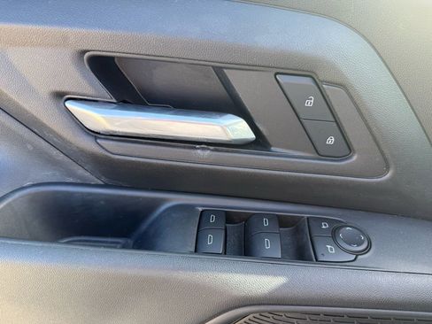 Used 2025 Chevrolet Silverado EV W/T image 23