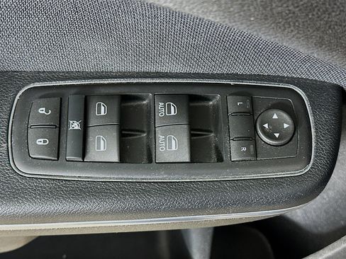 Used 2016 Dodge Charger SE w/ Popular Equipment Group RWD image 15