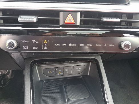 New 2025 Kia K5 GT-Line w/ GT-Line Premium Package image 15