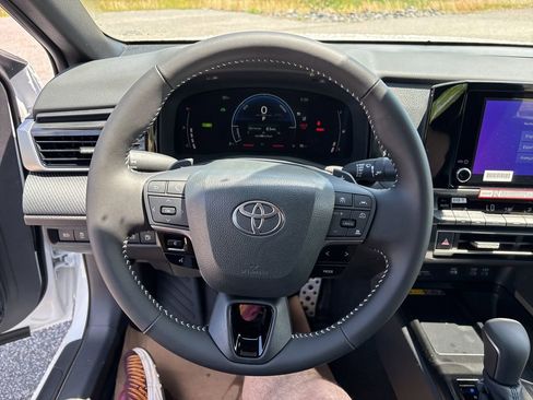 Used 2026 Toyota Camry SE FWD image 21