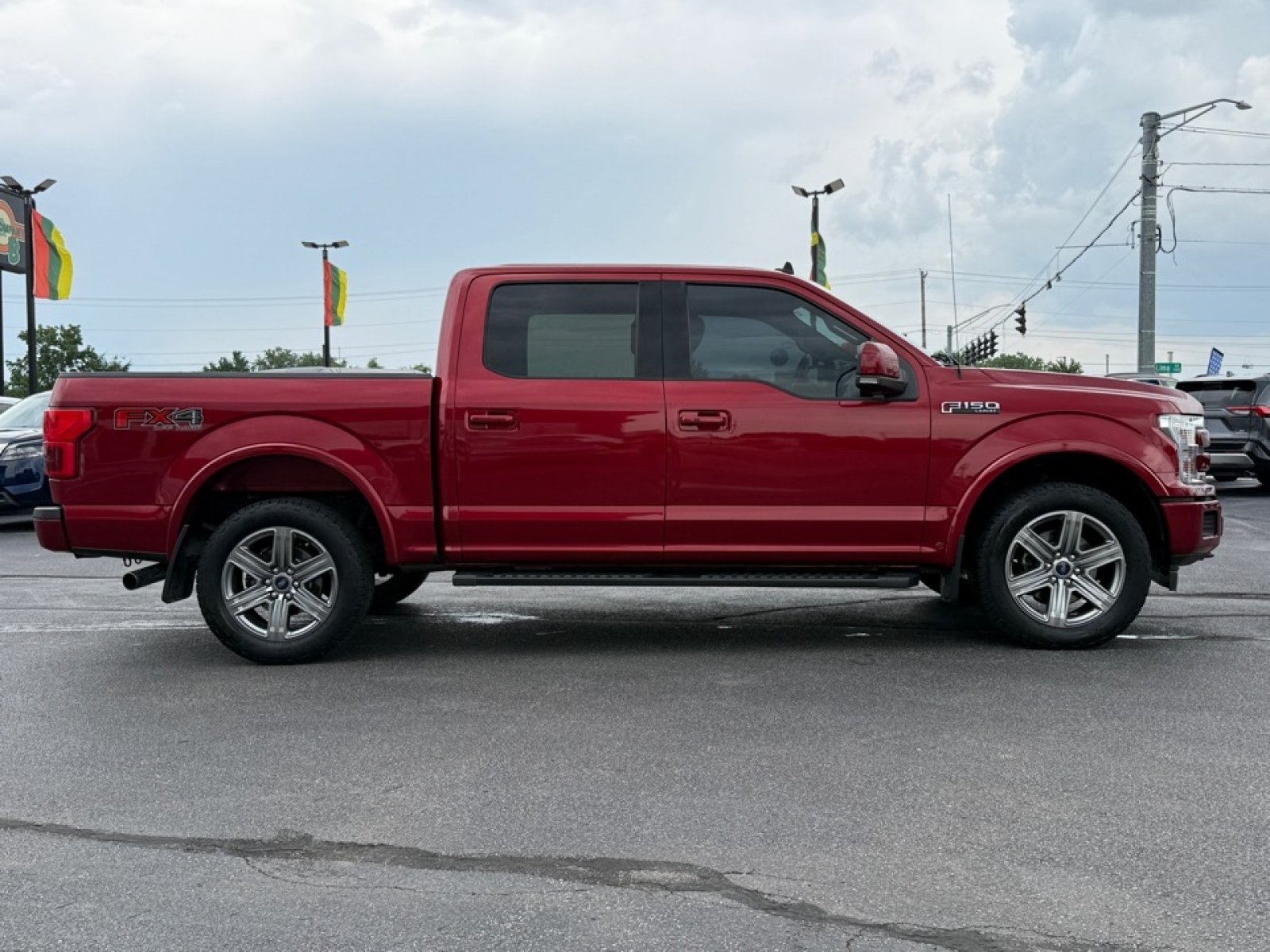 Used 2019 Ford F150 Lariat w/ Equipment Group 502A Luxury AWD/4WD image 9