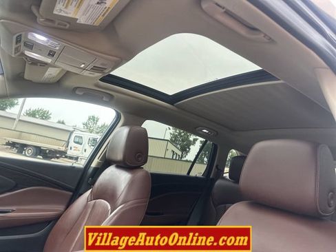 Used 2017 Buick Envision Essence AWD/4WD image 17