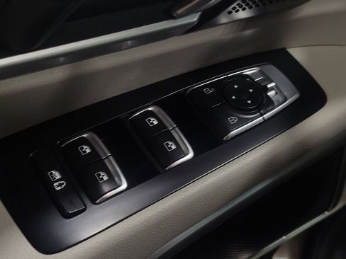 Used 2020 Kia Telluride S AWD/4WD image 27