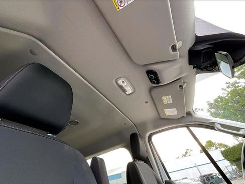 Used 2020 Ford Transit 350 XL image 26