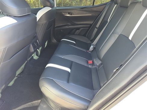 Certified 2025 Toyota Camry SE image 21