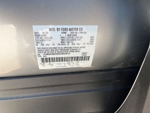 Used 2022 Ford Explorer 4WD w/ Class IV Trailer Tow Package image 19