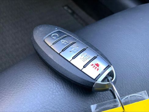 Used 2024 Nissan Altima 2.5 SR FWD image 15