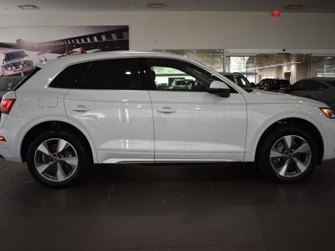 Used 2023 Audi Q5 2.0T Premium Plus w/ Premium Plus Package AWD/4WD image 12
