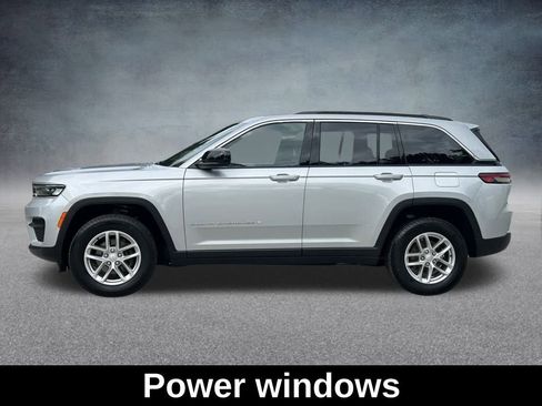 Certified 2024 Jeep Grand Cherokee Laredo X w/ Trailer Tow Package image 10