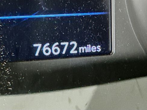Used 2020 Nissan Rogue S w/ Special Edition Package FWD image 17