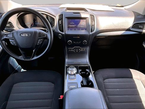 Used 2020 Ford Edge SE FWD image 14