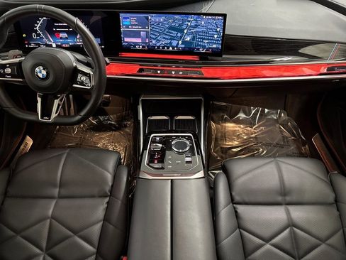 Certified 2023 BMW 740i w/ Parking Assistance Package image 17