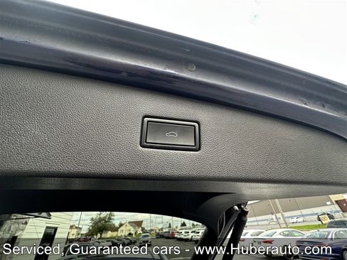 Used 2021 Volkswagen Tiguan SEL image 21