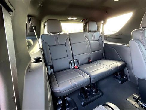 Used 2024 Chevrolet Tahoe RST w/ Luxury Package AWD/4WD image 7